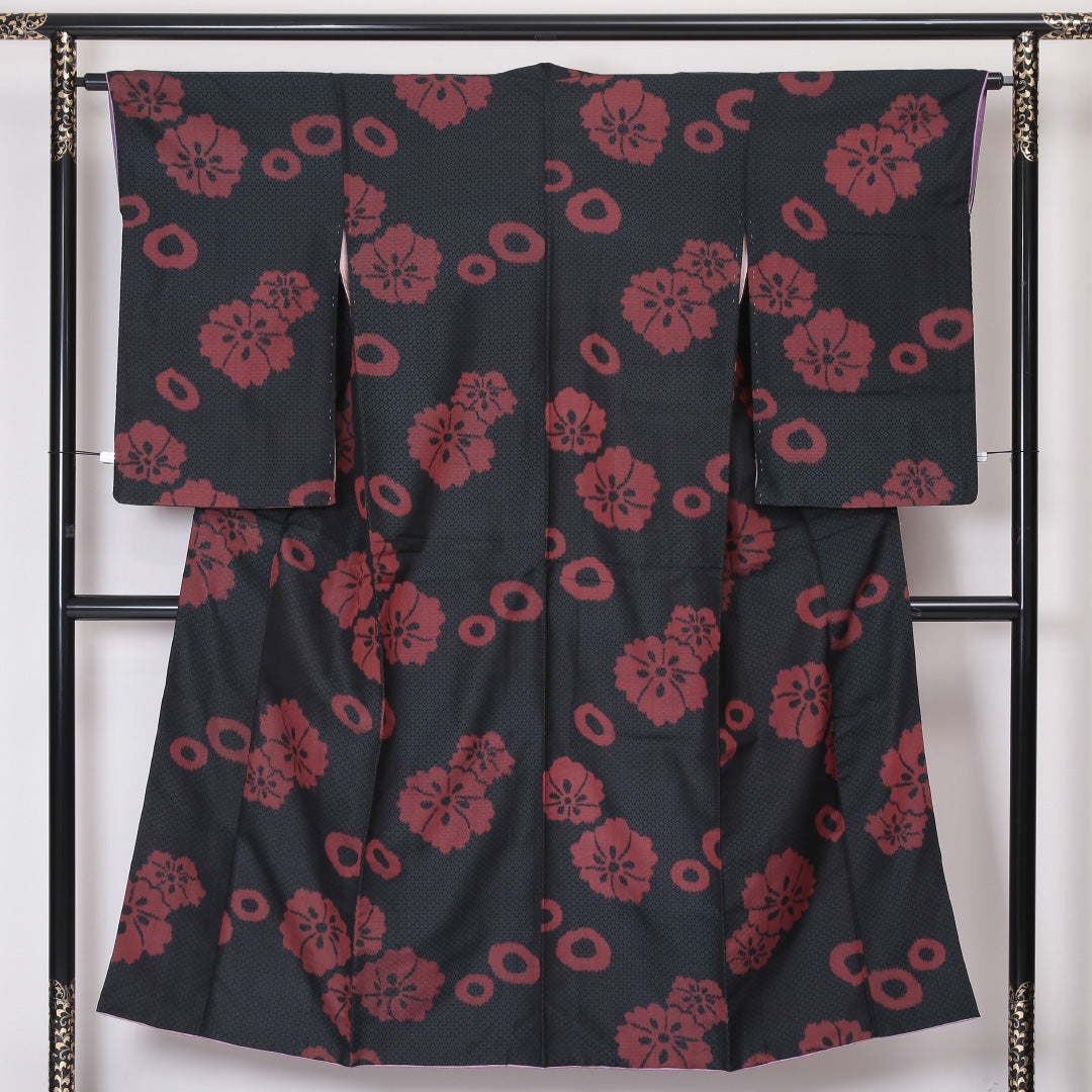 アンティーク 紬 袷 身丈148cm 裄丈63cm 正絹 Aランク XSサイズ 広衿 紋意匠 鹿の子 撫子 黒系 1216-03426