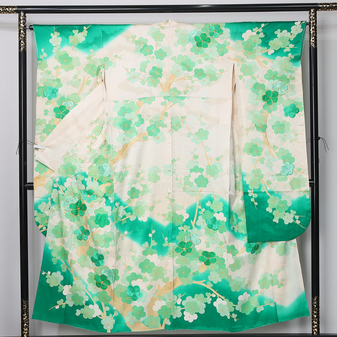 振袖 身丈149cm 裄丈65cm Cランク 正絹 袷 広衿 XS 金駒刺繍 梅 フォーマル 独創的 爽やか クリーム系 緑系 1213-F0464