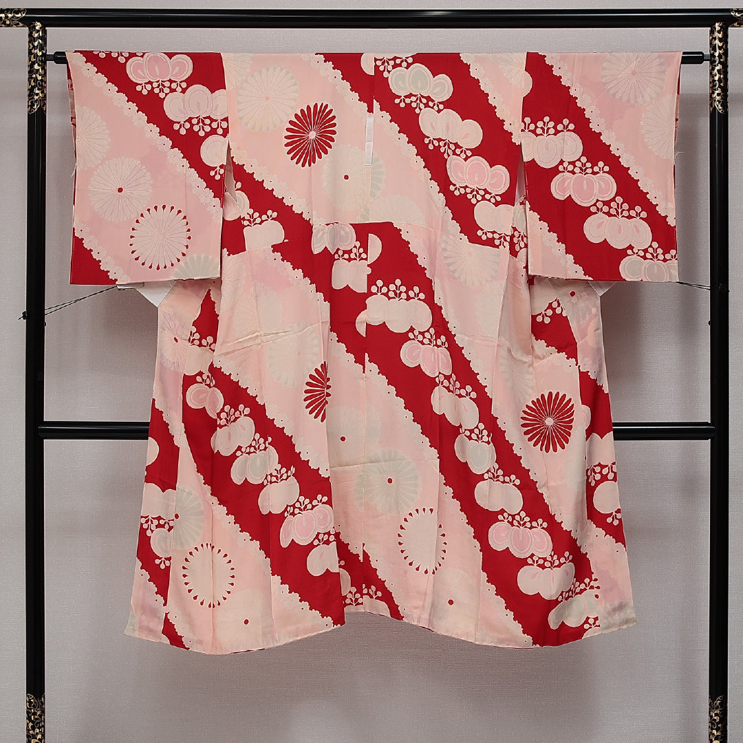 アンティーク 長襦袢 無双袖 身丈123cm 裄丈62cm Aランク 正絹 Sサイズ 吉祥文様 レトロ 大正ロマン ピンク系 1229-14485