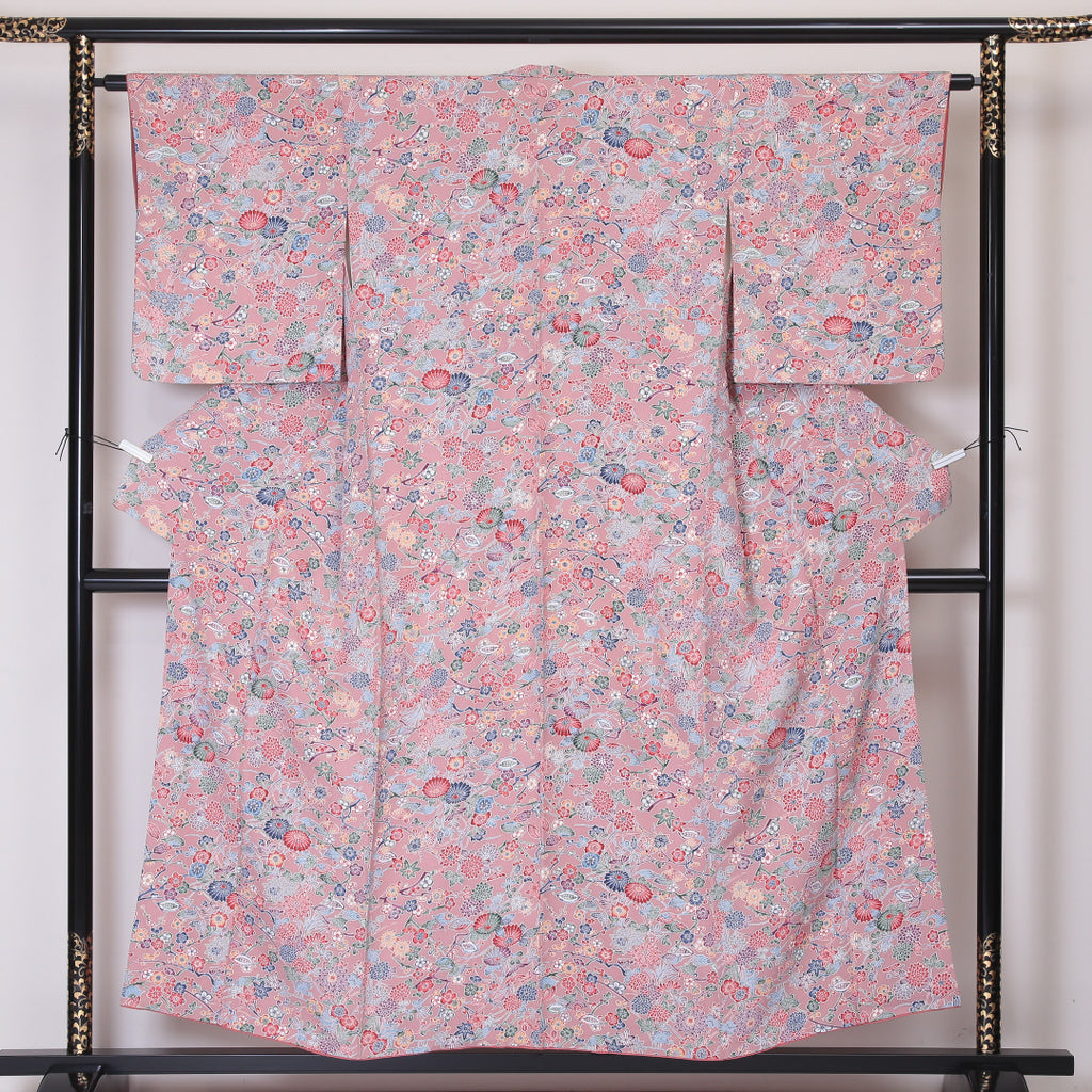 リサイクル着物】 小紋 京紅型 ピンク系 正絹 広衿 袷 145 ～ 154cm 