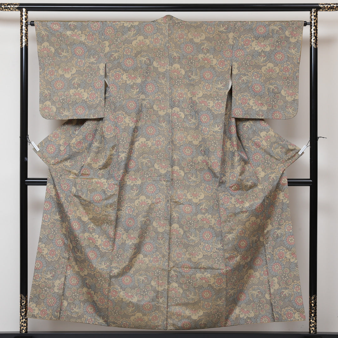 大島紬 袷 身丈153cm 裄64.5cm 正絹 クリーム系 Aランク 花柄 鳥 1216-00516-3215