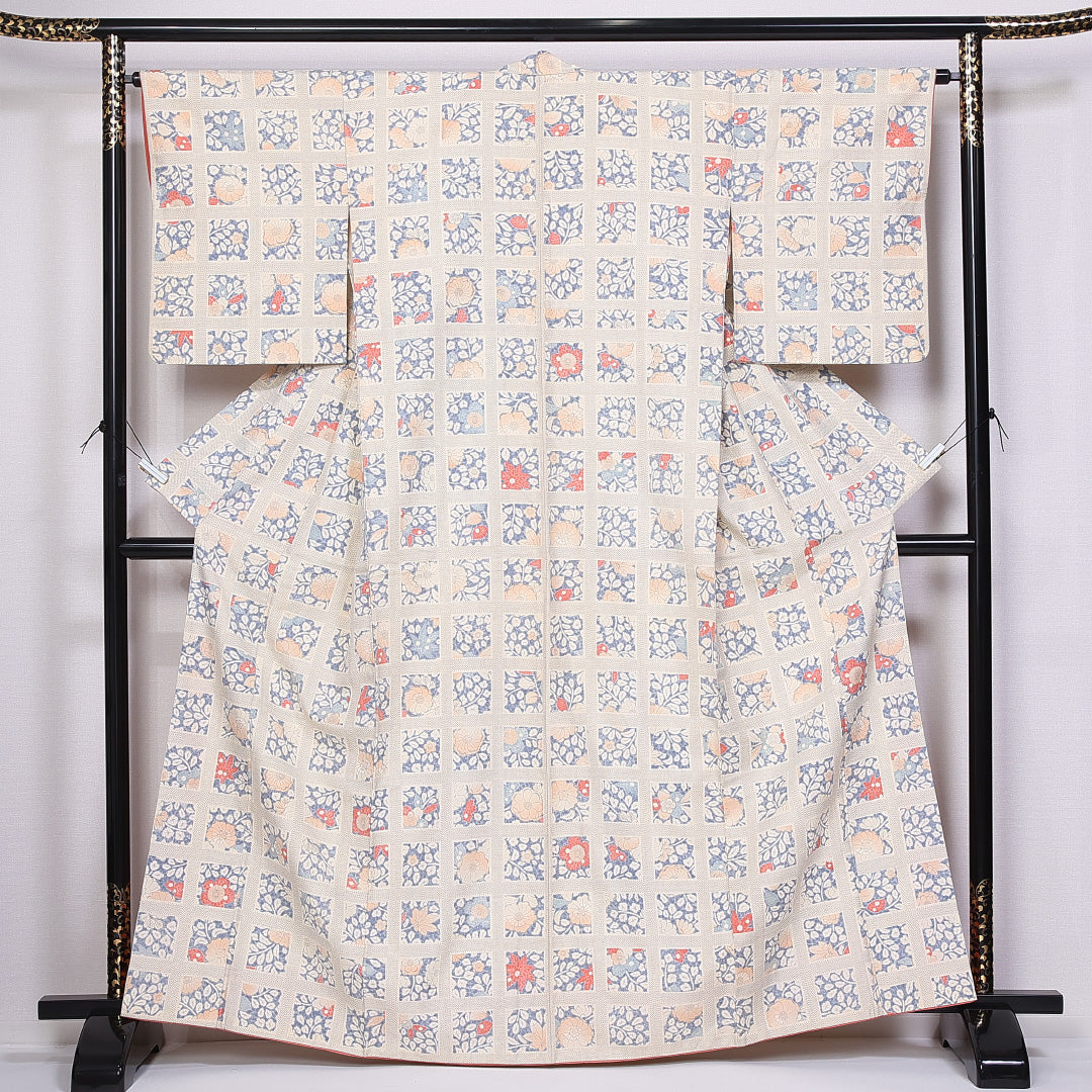 紬 身丈164cm 裄丈63.5cm L 正絹 Cランク 袷 広衿 紬 後染め 絵札 紅葉 桜 菊 梅 1216-10946