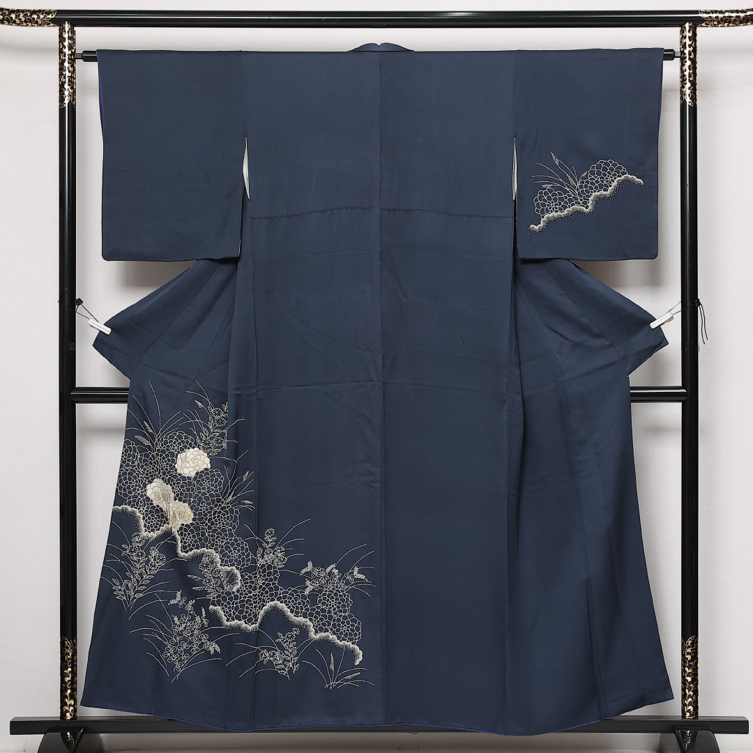 訪問着 袷 身丈148cm 裄丈61cm Aランク 正絹 広衿 XSサイズ セミフォーマル 蘇州刺繍 菊 上品 落ち着き 紺系 1212-13597