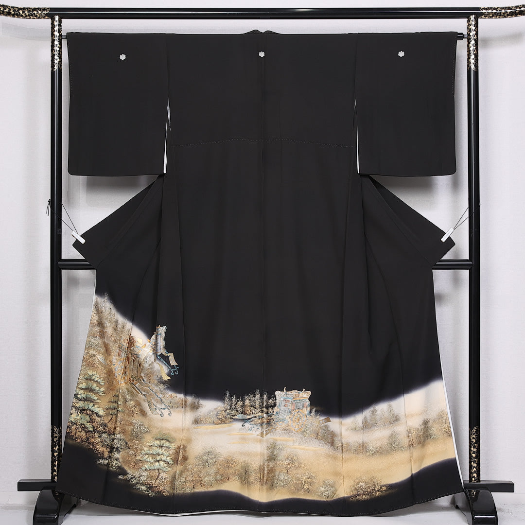 黒留袖 身丈162cm 裄丈65cm 袷 五つ紋 五三桐 正絹 Sランク 広衿 御所車 松 金箔 比翼仕立て 1211-F0315