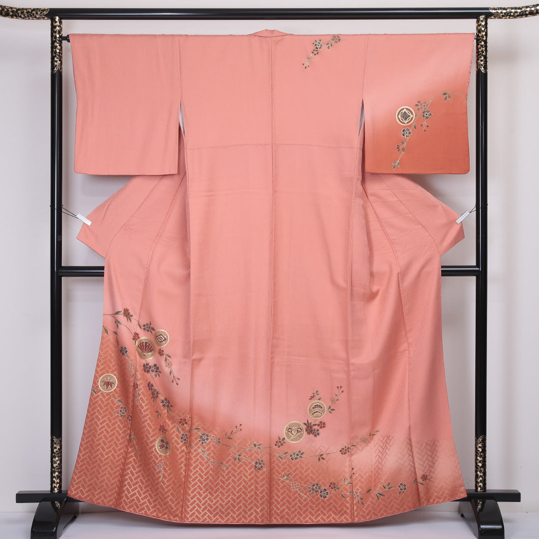 訪問着 袷 身丈163cm 裄丈66cm 正絹 Sランク セミフォーマル 広衿 Lサイズ 金彩 檜垣 吉祥文様 ピンク系 RP 1217-04509