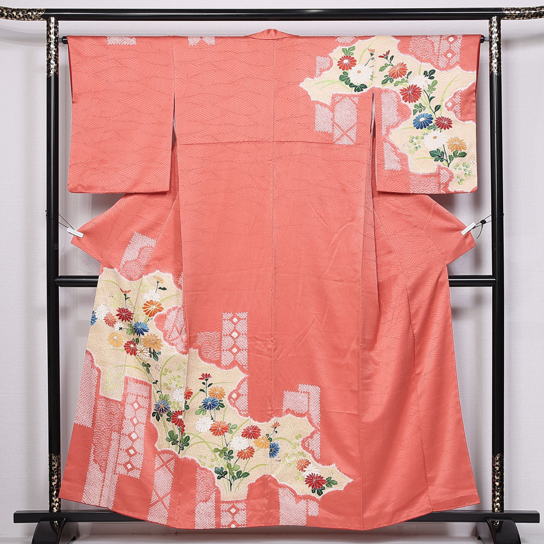 訪問着 袷 身丈151cm 裄丈60cm 正絹 Aランク セミフォーマル 広衿 Sサイズ 絞り 金駒刺繍 道長取り 菊 朱系 RP 1217-10714
