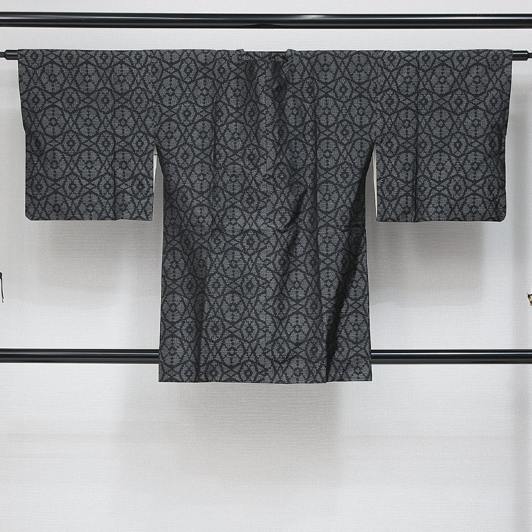 道行コート 袷 身丈85cm 裄丈64cm 正絹 Sランク カジュアル Mサイズ 幾何学柄 黒系 RP 1237-14662