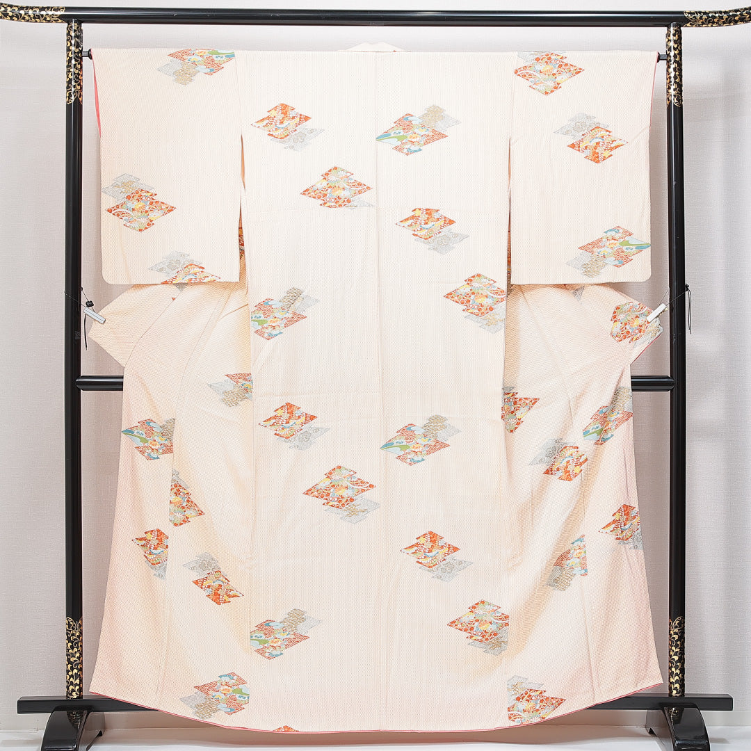 小紋 袷 身丈159cm 裄丈63cm 正絹 Sランク インフォーマル 広衿 Mサイズ 松皮菱 吉祥文様 ベージュ系 RP 1221-14884