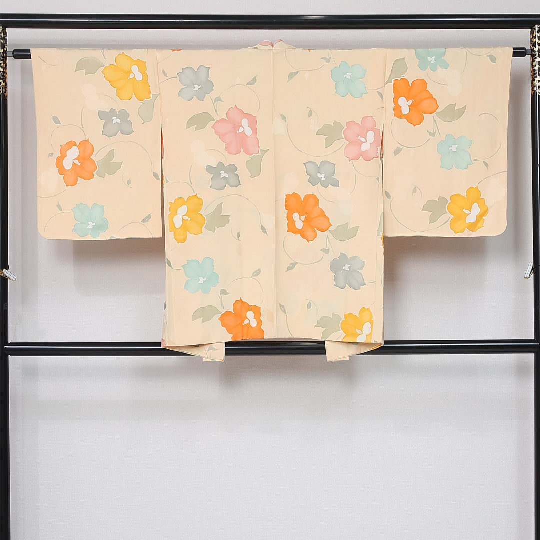 羽織 袷 身丈78cm 裄丈61cm 正絹 Aランク カジュアル Sサイズ 雪輪 草花 ベージュ系 HP 1232-12105
