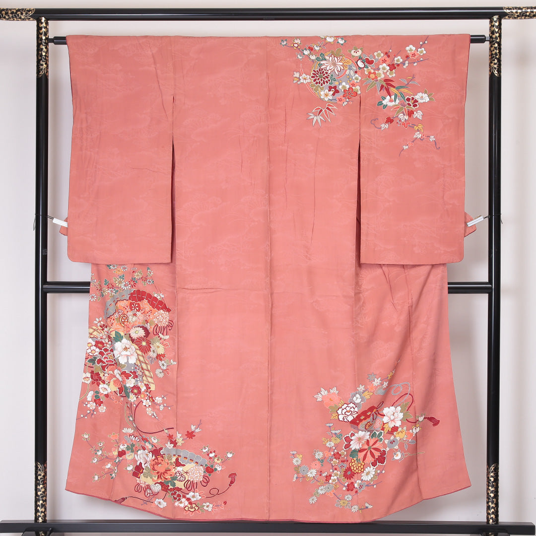 アンティーク 訪問着 (錦紗) 袷 身丈153cm 裄丈62cm 正絹 Aランク 紋意匠 (吉祥文様) 広衿 Sサイズ 牡丹 ピンク系 RP 1217-04502