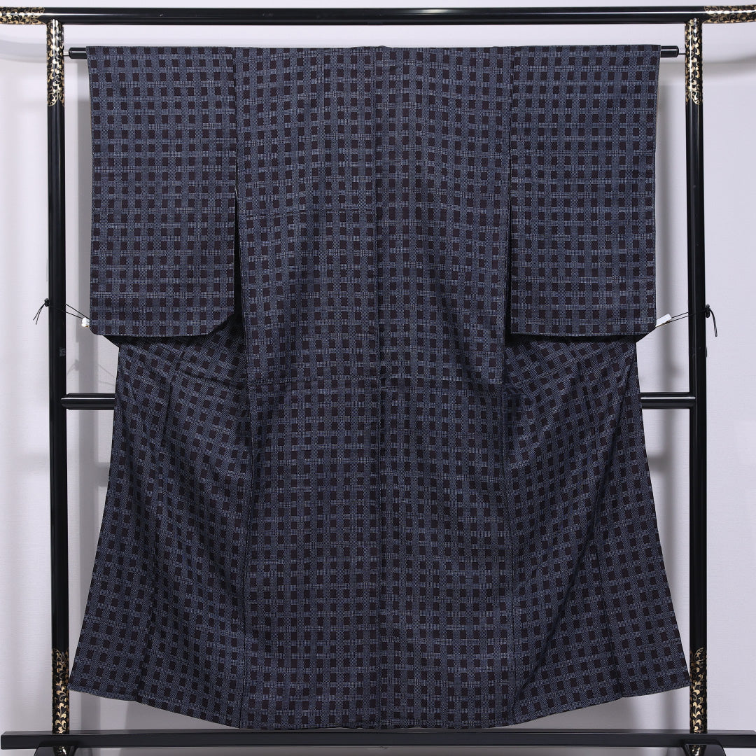 アンティーク 紬 袷 身丈154cm 裄丈62cm 正絹 Aランク バチ衿 Sサイズ 格子 紺系 M4 1223-11606