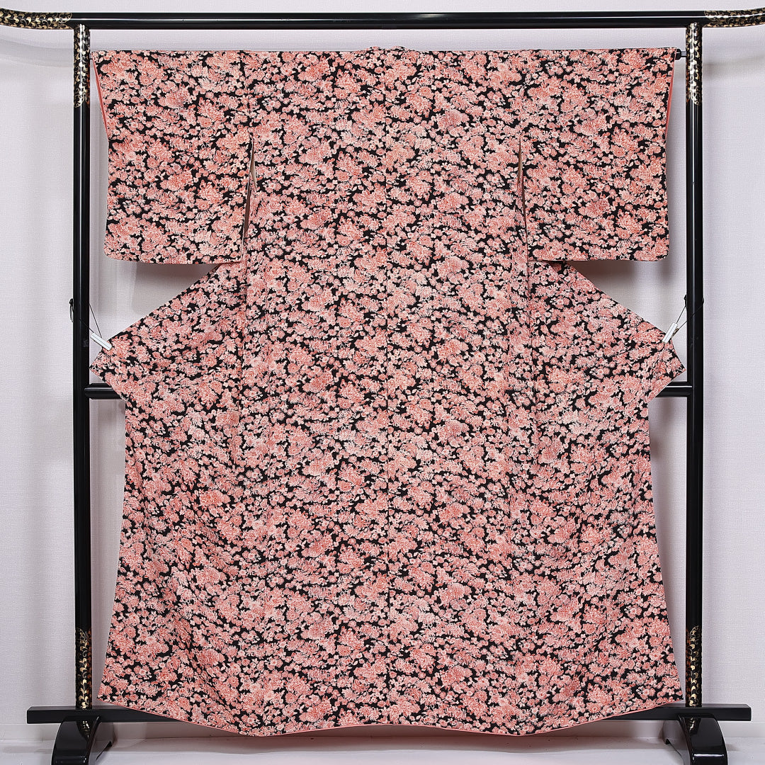 小紋 袷 身丈158cm 裄丈65cm 正絹 Aランク インフォーマル 広衿 Mサイズ 菊 ピンク系 RP 1221-11266