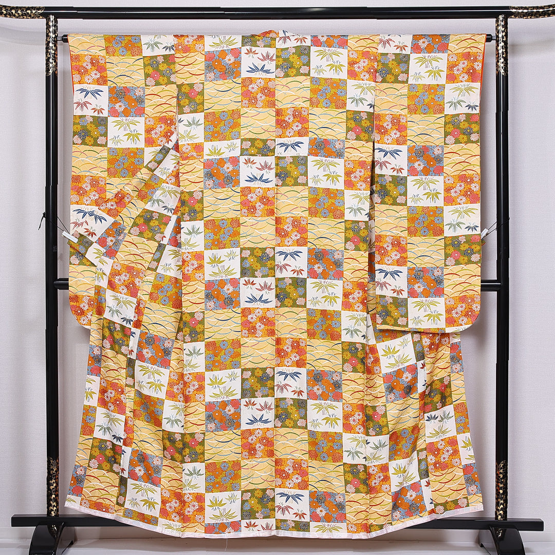 振袖 身丈158cm 裄丈63.5cm 袷 正絹 Bランク 広衿 市松模様 芝草 竹 菊 1213-F0396