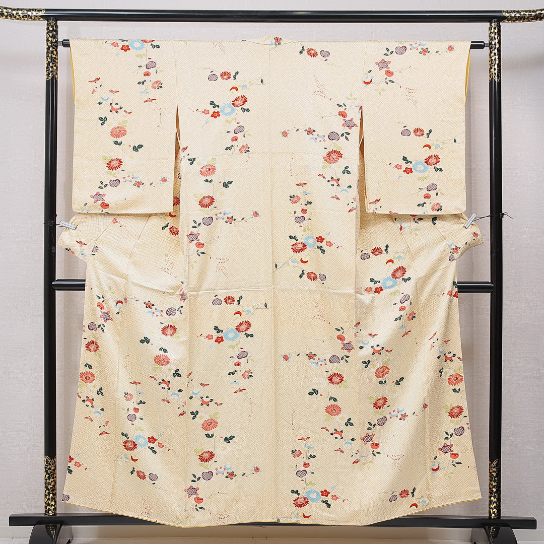 小紋 袷 身丈156cm 裄丈62cm 正絹 Aランク インフォーマル 広衿 Mサイズ 菊 クリーム系 HP 1221-15626