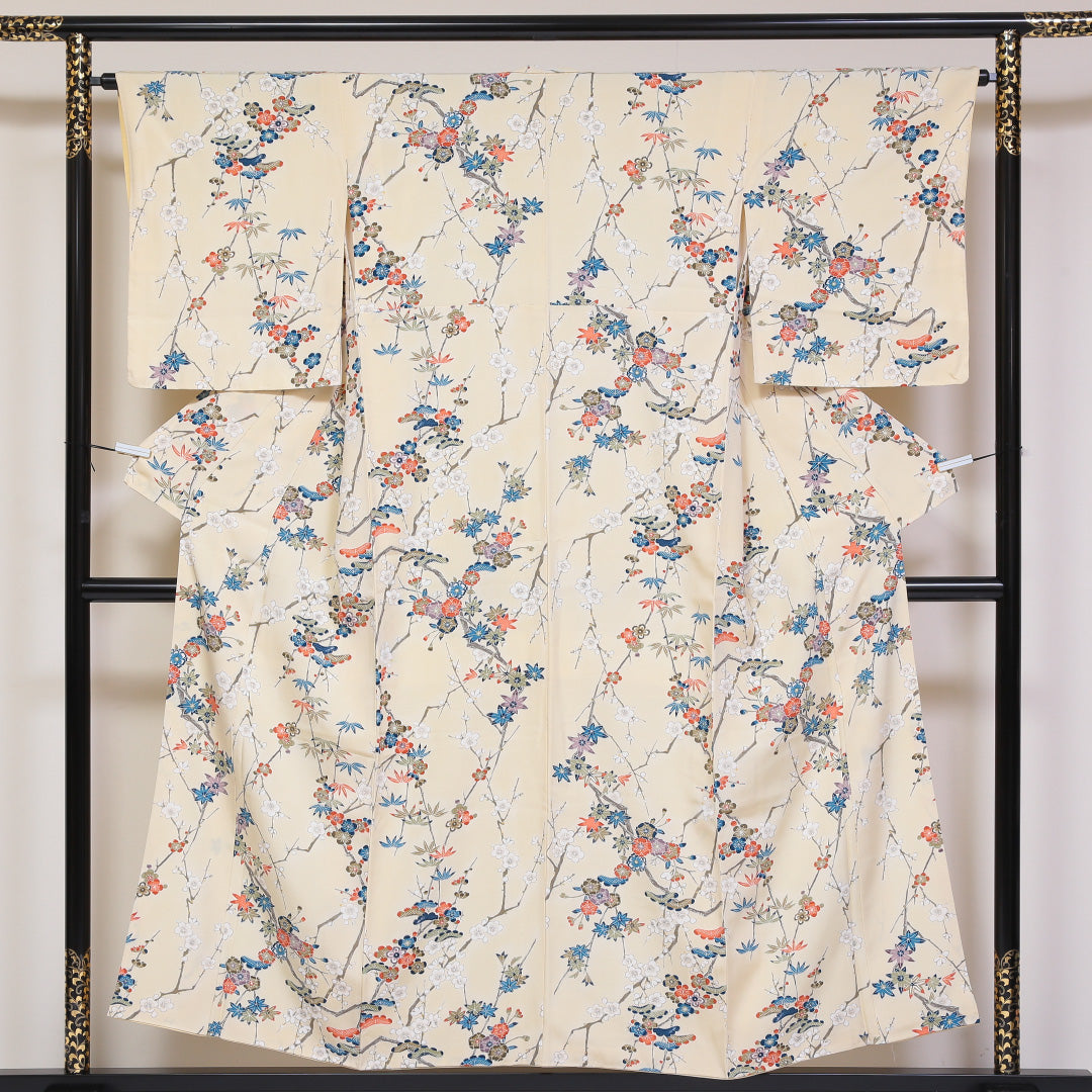 小紋 袷 身丈153cm 裄64cm クリーム系 梅 笠松 笹 紅葉 型染め 正絹 Aランク 1215-01771-3215