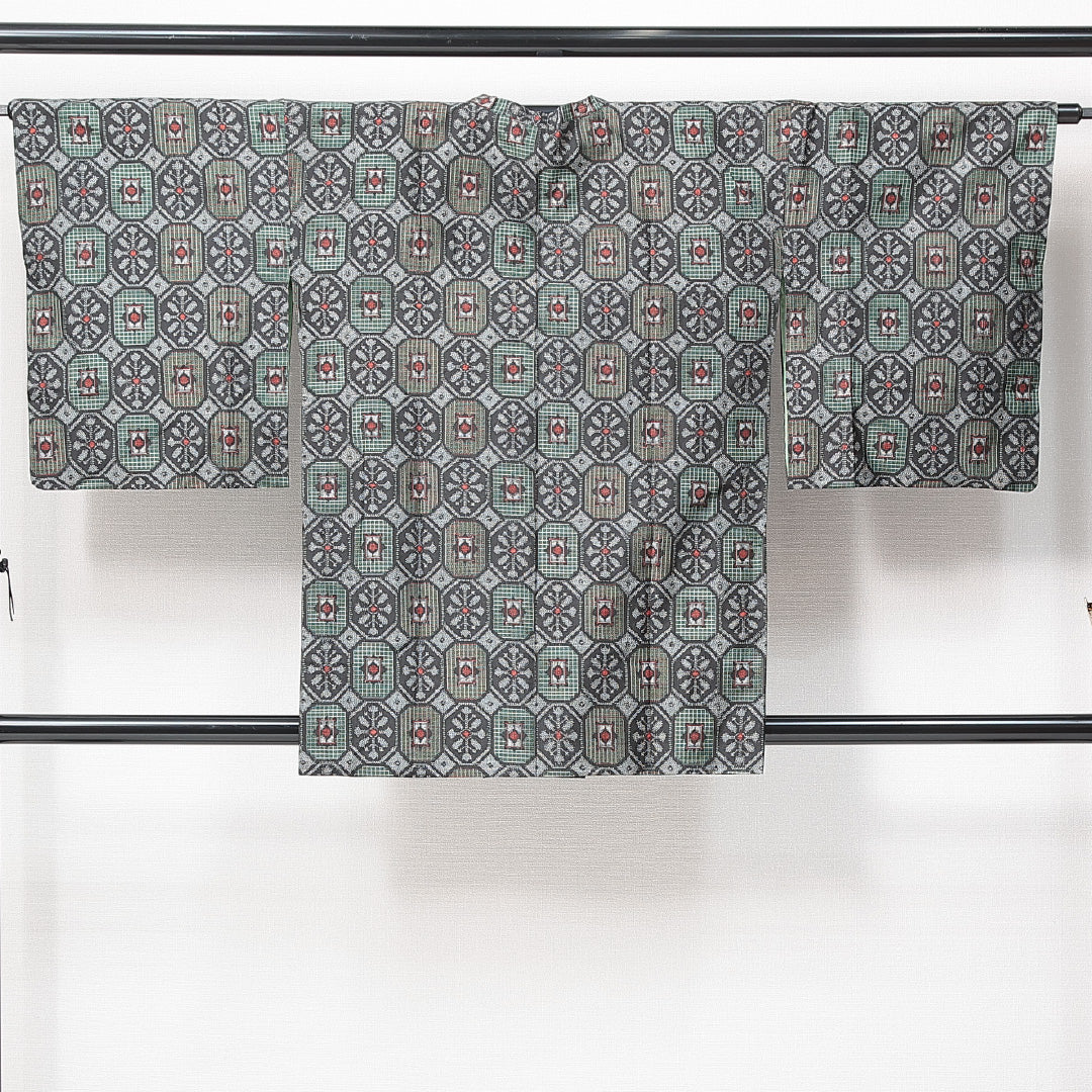 洗える着物 道行コート 袷 身丈85cm 裄丈65cm ポリエステル Sランク セミフォーマル Mサイズ ポケットあり 蜀江 グレー系 RP 1237-14669
