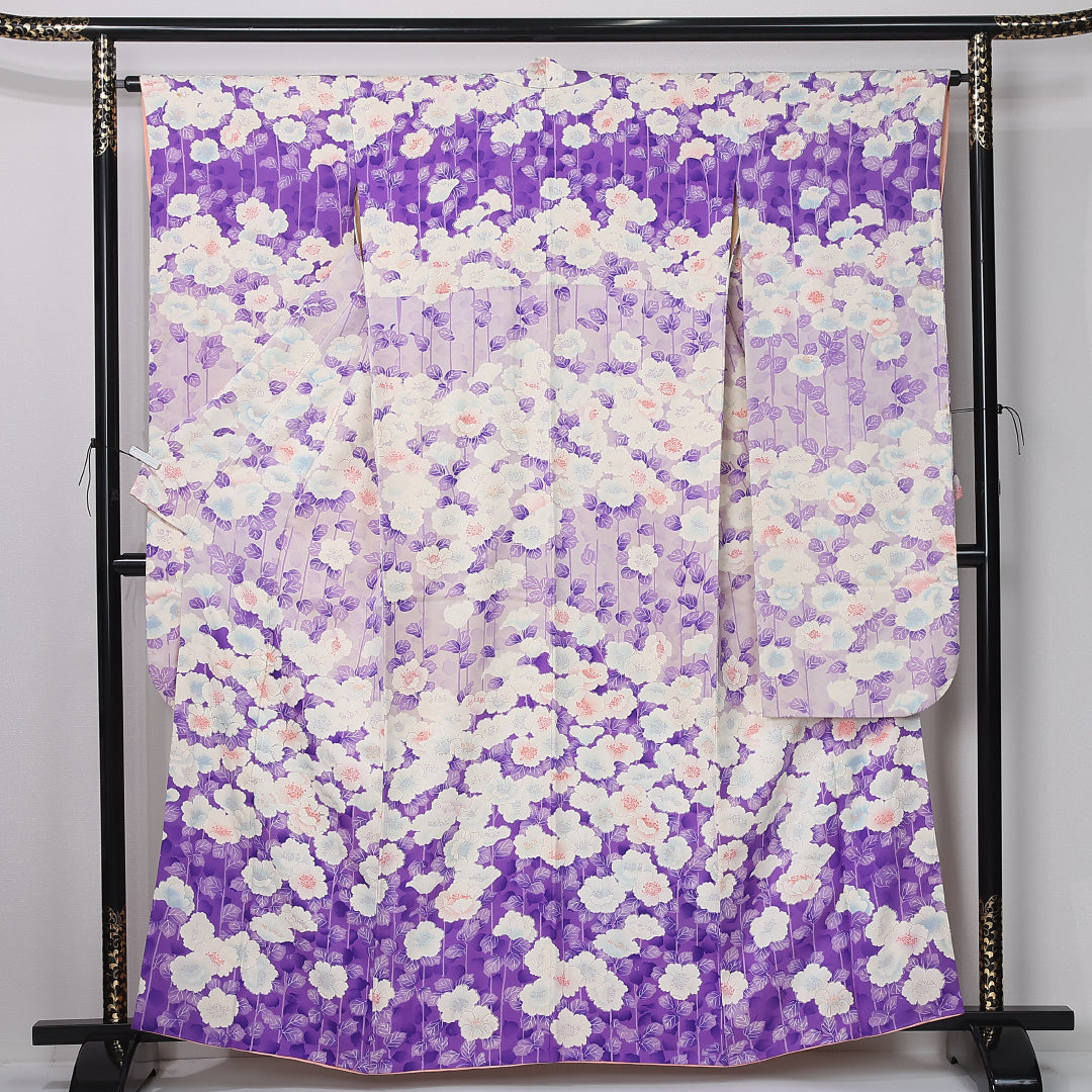 振袖 身丈160cm 裄丈63.5cm Cランク 正絹 袷 広衿 L 銀駒刺繍 牡丹 フォーマル 独創的 華やか 紫系 1213-F0481