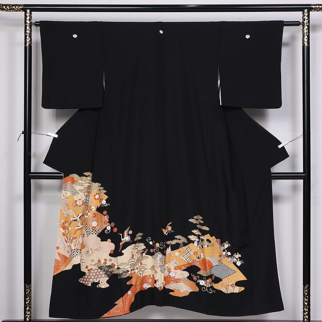 黒留袖 五つ紋 五三桐 身丈148cm 裄丈60.5cm Aランク 正絹 袷 比翼 広衿 XS 鶴 吉祥文様 松 フォーマル 黒系 1211-F0300