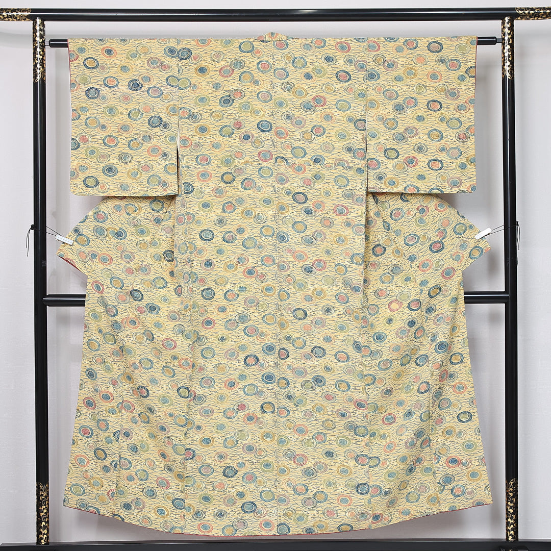 小紋 袷 身丈148cm 裄丈60cm 正絹 Bランク インフォーマル 広衿 XSサイズ 芝草 菊 黄系 HP 1221-11965