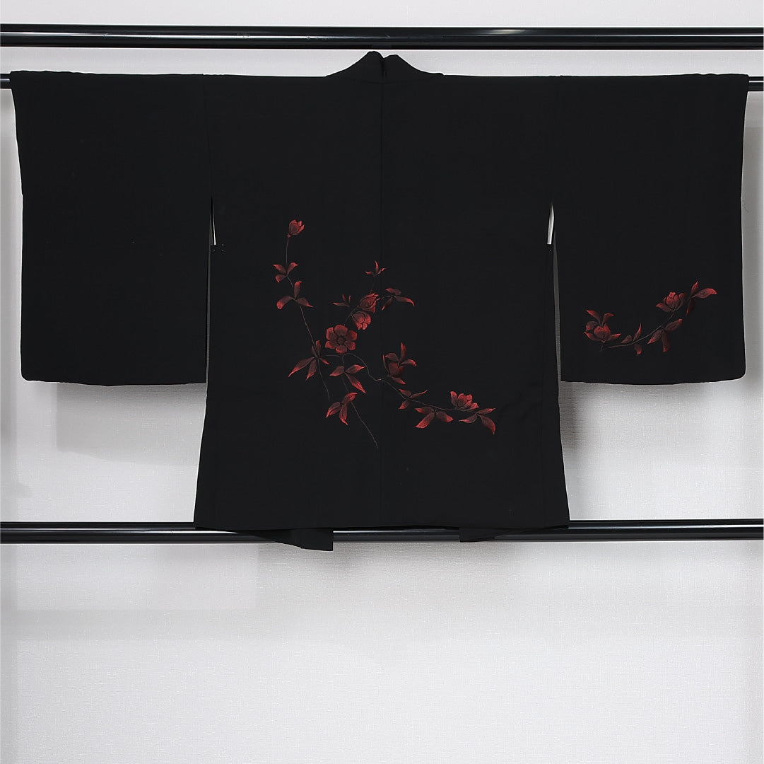 黒羽織 袷 身丈78cm 裄丈63cm 正絹 Aランク インフォーマル Sサイズ 刺繍 紐あり 木瓜 黒系 RP 1233-12594