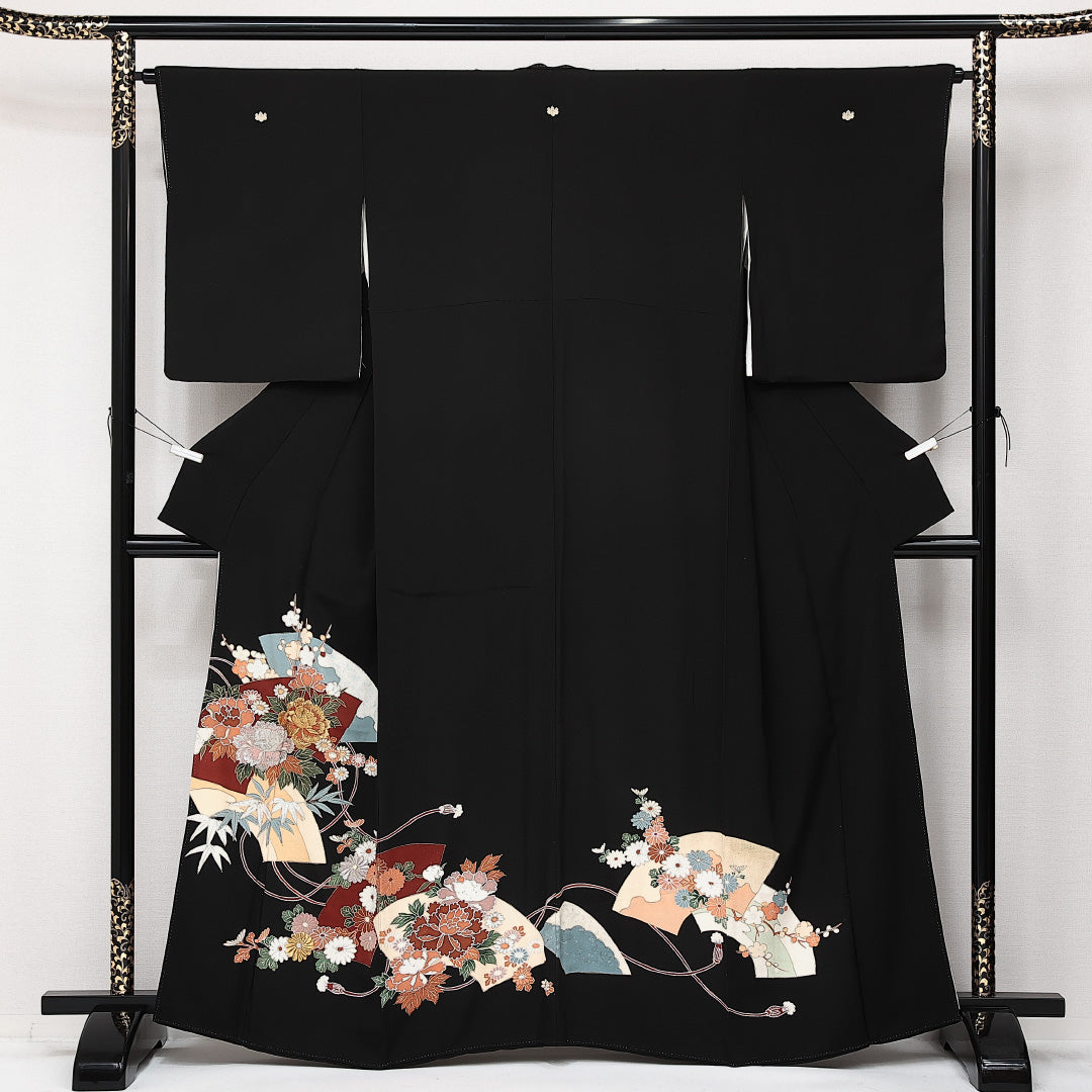 黒留袖 五つ紋 五三桐 身丈163cm 裄丈63.5cm Sランク 正絹 袷 比翼 広衿 L 刺繍 吉祥文様 フォーマル 古典的 華やか 黒系 1211-F0602