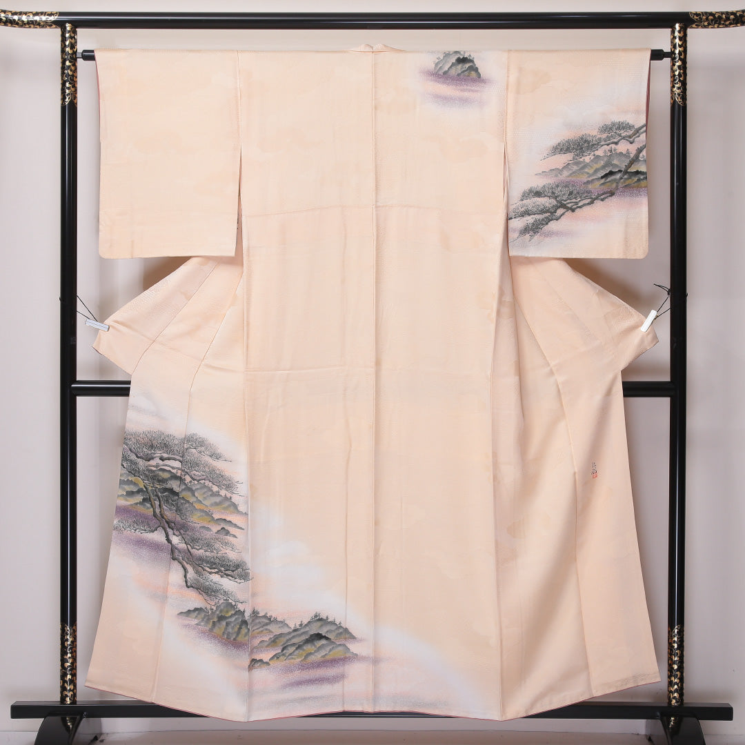 訪問着 袷 身丈155~159cm 裄63cm 正絹 ぼかし 水墨画風 松景色 山水 雄黄色 作家物 スコッチガード クリーム系 画 Bランク 1212-00620