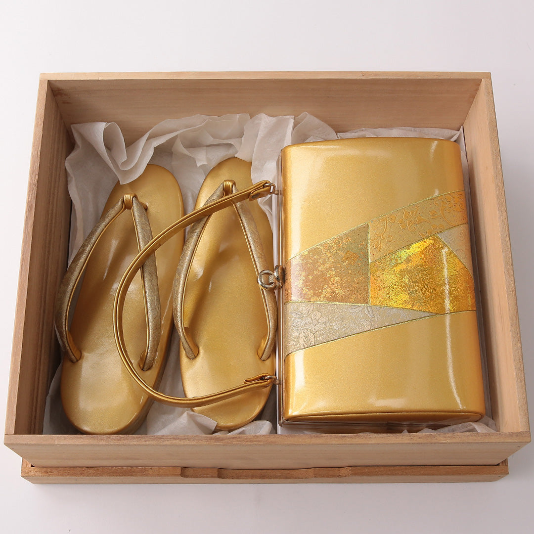 著名配送【未使用品】和装小物 バッグ・草履セット 未使用品 草履・バッグセット】 Sランク 留袖用 エナメル 吉祥