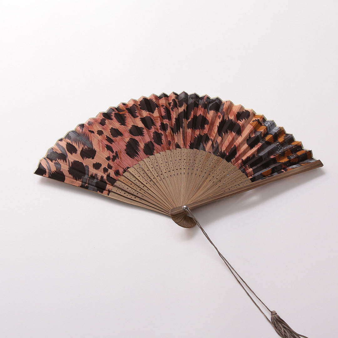 扇子 Aランク 生地扇子 カジュアル 豹柄 木製 和装小物 茶系 1240-00949