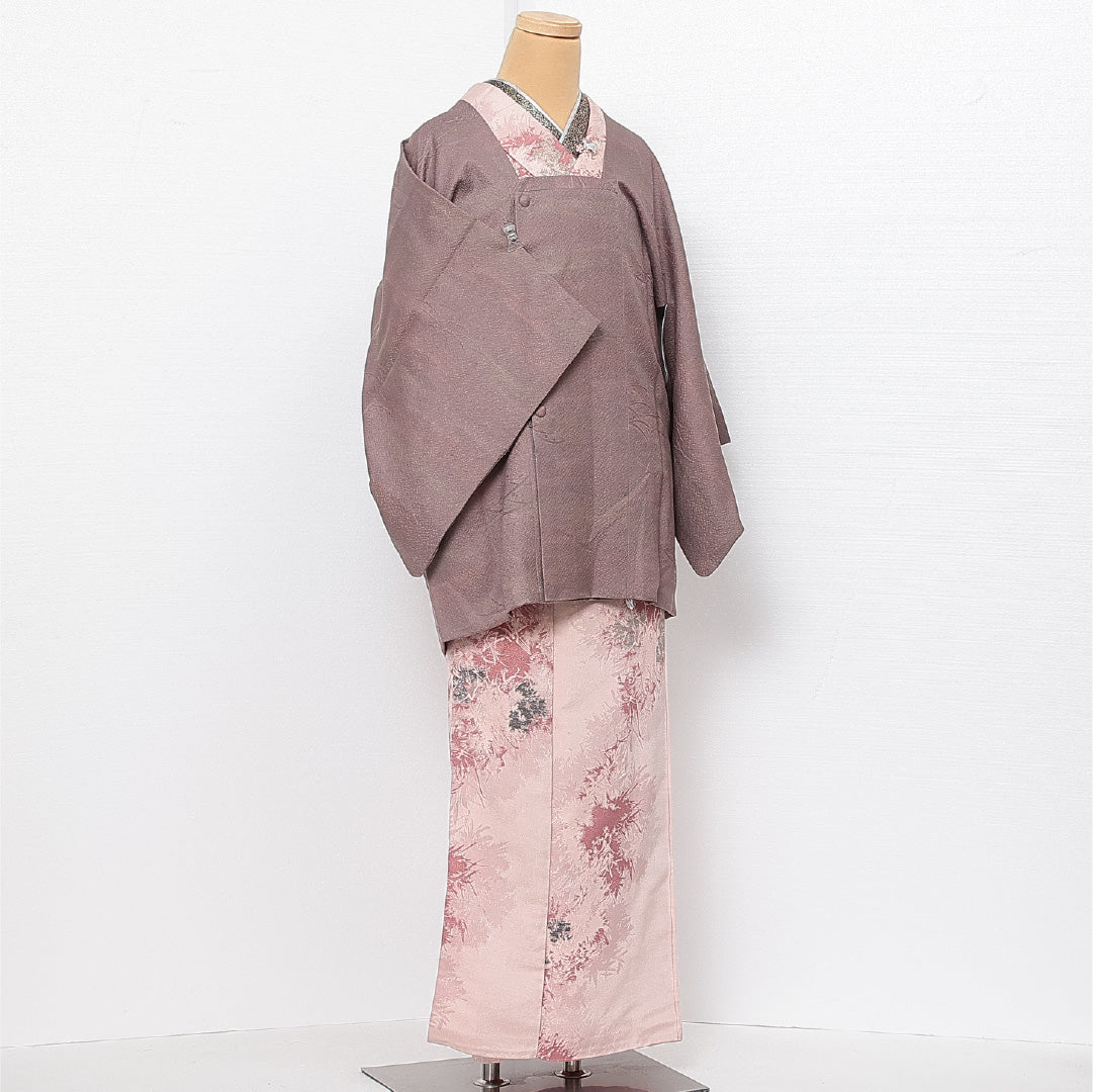 道行コート 袷 身丈79cm 裄丈63cm 正絹 Sランク 紋意匠 (芝草) カジュアル Sサイズ ふくれ織 ポケットあり 雲取り 紫系 RP 1237-13759