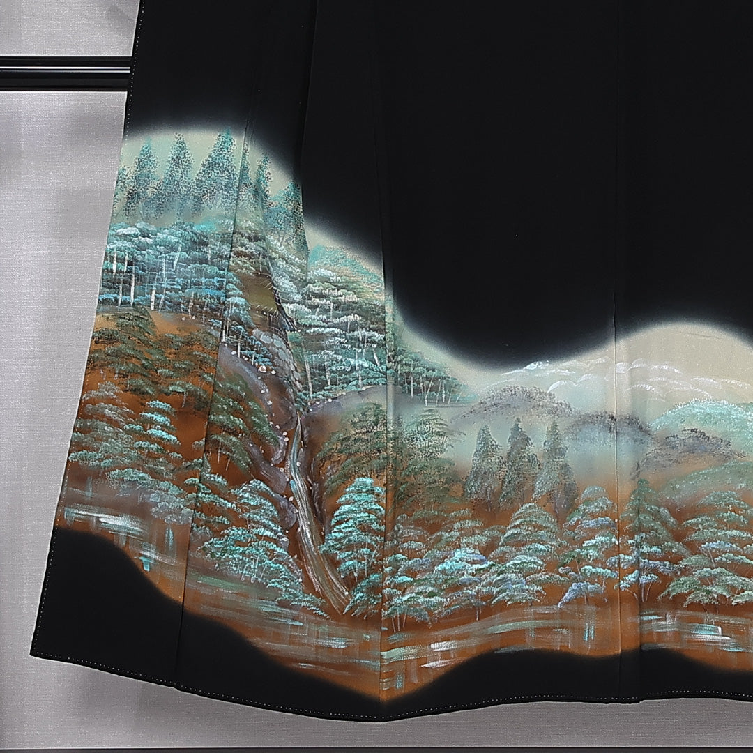 黒留袖 身丈147cm 裄丈61.5cm 袷 五つ紋 五三桐 正絹 Sランク 広衿 比翼仕立て 風景 手描き 1211-F0377