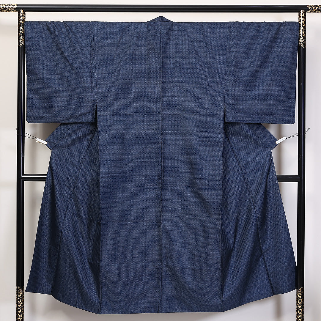 アンサンブル 男着物 (本場大島紬) 袷 身丈147cm 裄丈70cm 正絹 Aランク インフォーマル 棒衿 Lサイズ 証紙 亀甲 紺系 M4 1224-06234