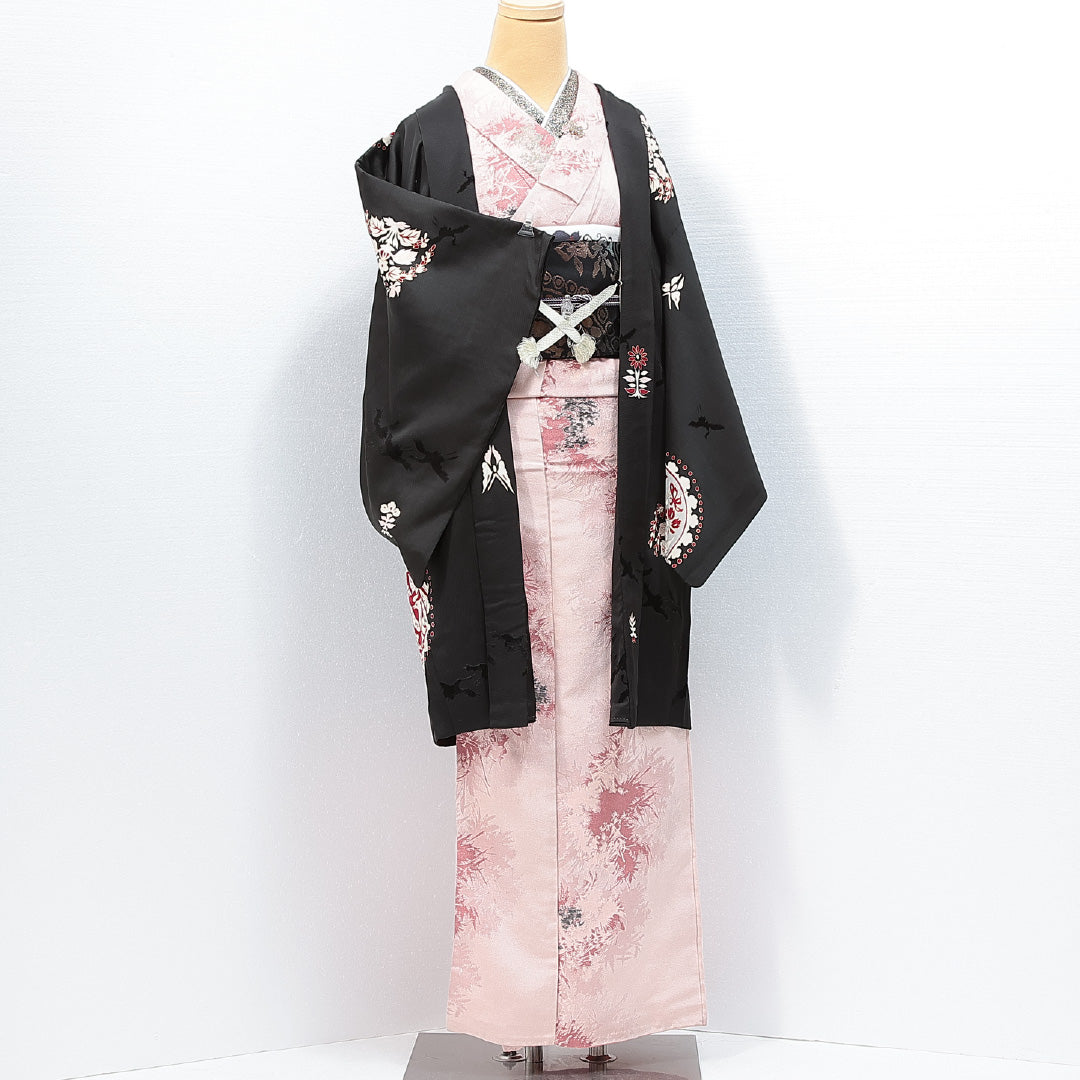 アンティーク 黒羽織 袷 身丈92cm 裄丈62cm 正絹 Aランク 一つ紋 (唐花) Sサイズ 織り出し 絵羽羽織 紐あり 鶴 唐華丸文 黒系 M4 1233-14757