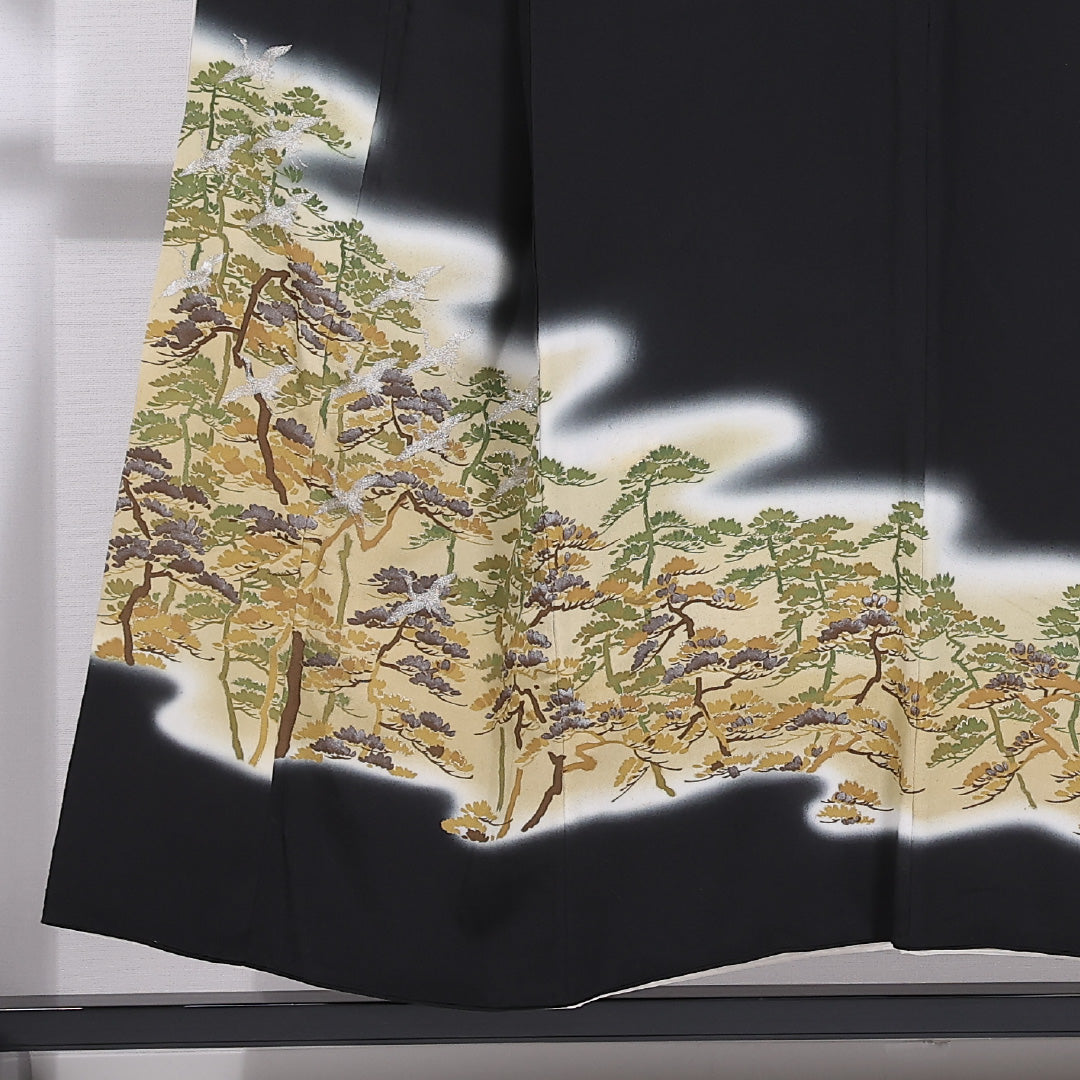 黒留袖 身丈151cm 裄丈62.5cm 袷 五つ紋 蔦 正絹 Sランク 広衿 鶴 松 刺繍 比翼仕立て 1211-F0420