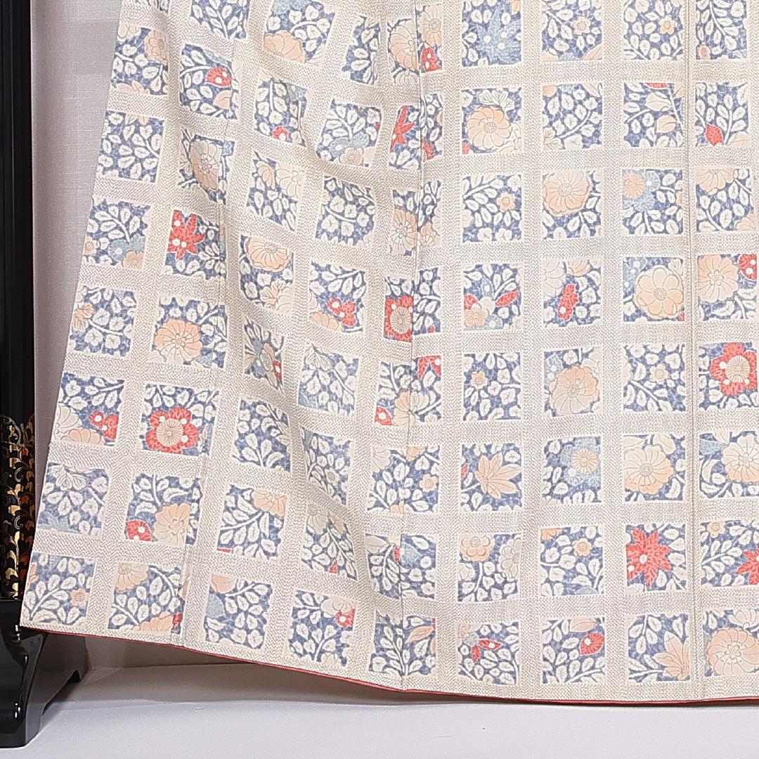 紬 身丈164cm 裄丈63.5cm L 正絹 Cランク 袷 広衿 紬 後染め 絵札 紅葉 桜 菊 梅 1216-10946