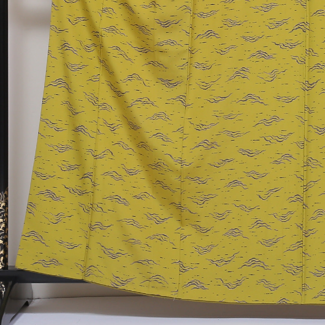 小紋 袷 身丈161cm 裄65cm 黄系 山 モダン 正絹 Aランク 1215-01803-3423