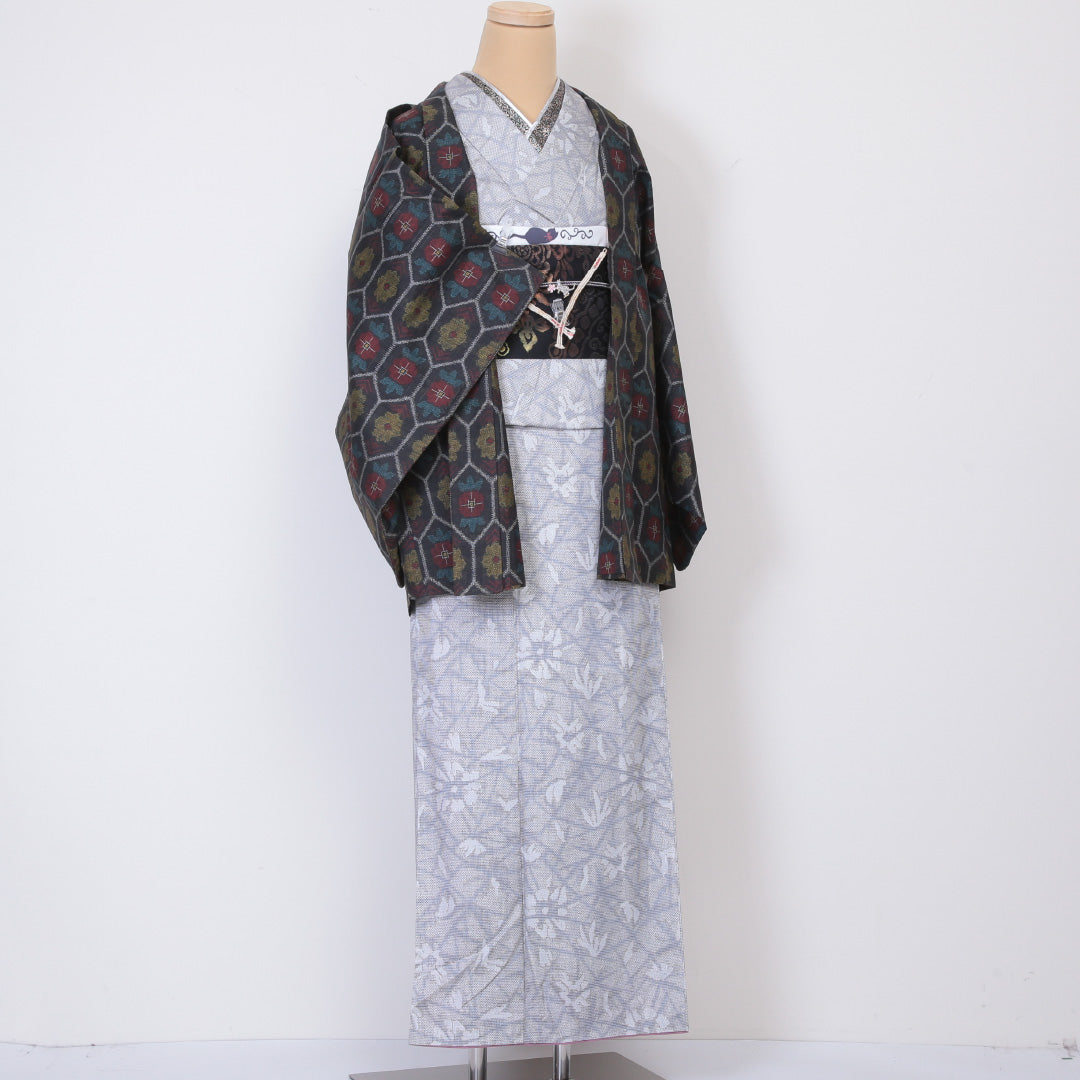 羽織 身丈77cm 裄丈62.5cm S 正絹 レトロ 亀甲 紬 黒系 Aランク 1217-00650