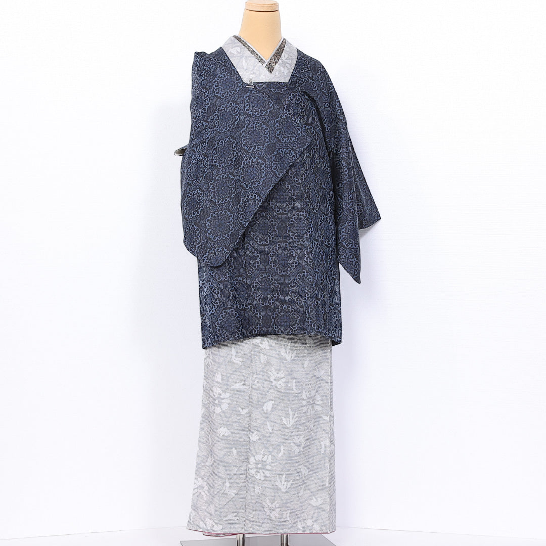 道行コート (大島紬) 袷 身丈87cm 裄丈63cm 正絹 Sランク インフォーマル Sサイズ ポケットあり 花菱 紺系 RP 1237-10767