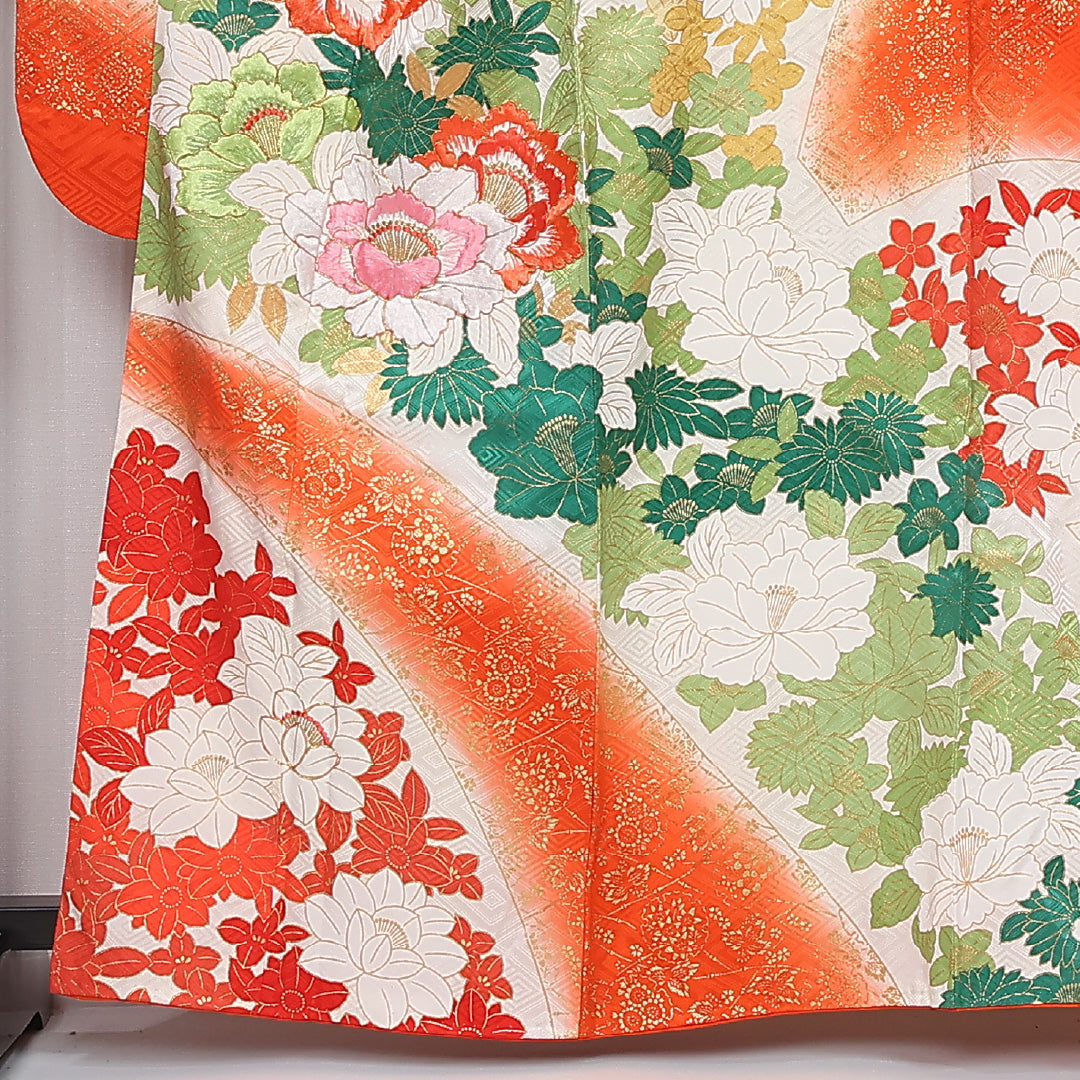 振袖 身丈157cm 裄丈64.5cm Sランク 袷 正絹 XL 広衿 ぼかし 金彩 刺繍 金駒刺繍 吉祥文様 古典柄 牡丹 花柄 朱系 1213-F0429