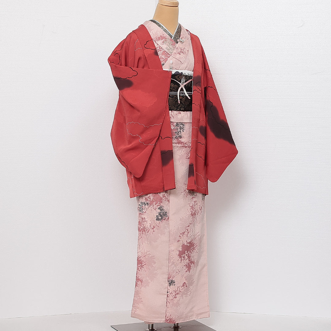 羽織 袷 身丈78cm 裄丈65cm 正絹 Sランク カジュアル Mサイズ 紐あり 雲取り ピンク系 RP 1232-13836