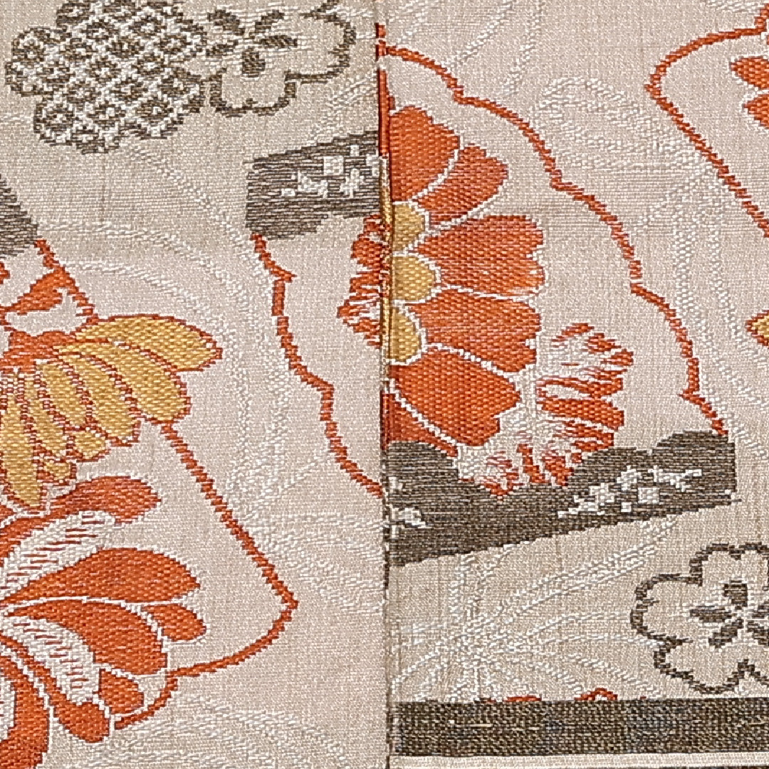アンティーク 半幅帯 帯丈296cm 全通 小袋帯 扇 牡丹 菊 桜 紅葉 正絹 クリーム系 Cランク 1225-000351