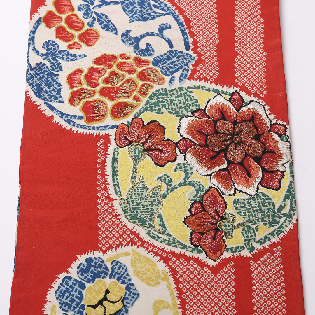 アンティーク 九寸 名古屋帯 帯丈342cm 名古屋仕立て 全通 Aランク カジュアル 正絹 刺繍 花柄 芸術的 存在感 赤系 1224-02737