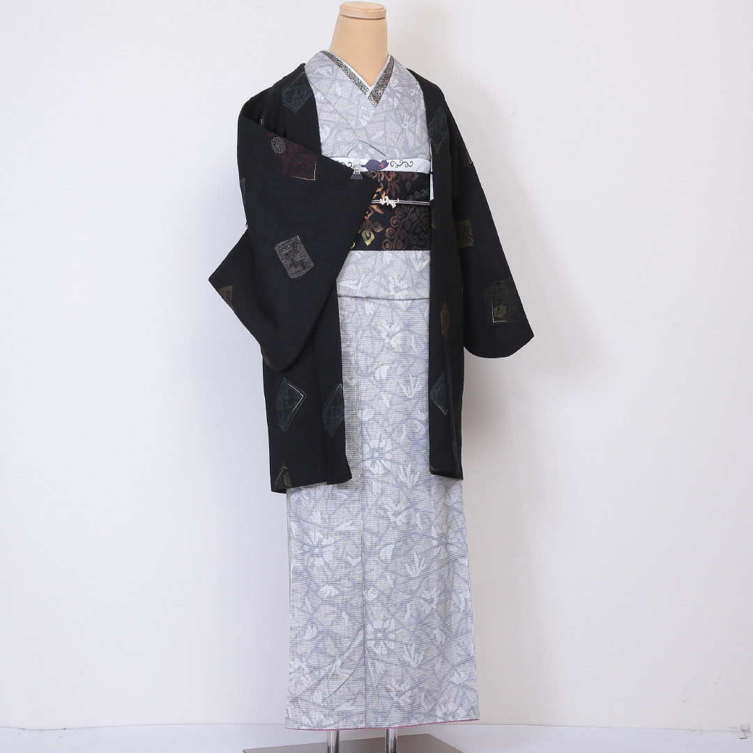 アンティーク 黒羽織 袷 身丈88cm 裄丈63cm 正絹 Bランク Sサイズ 漆糸 創作柄 黒系 RP 1233-06029