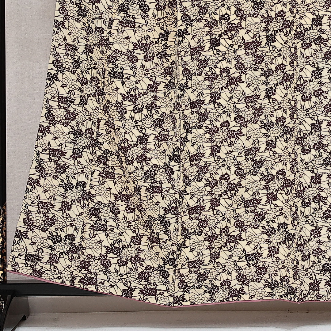 小紋 袷 身丈154cm 裄丈62cm 正絹 Aランク インフォーマル 広衿 Sサイズ 唐草牡丹 クリーム系 HP 1221-14518