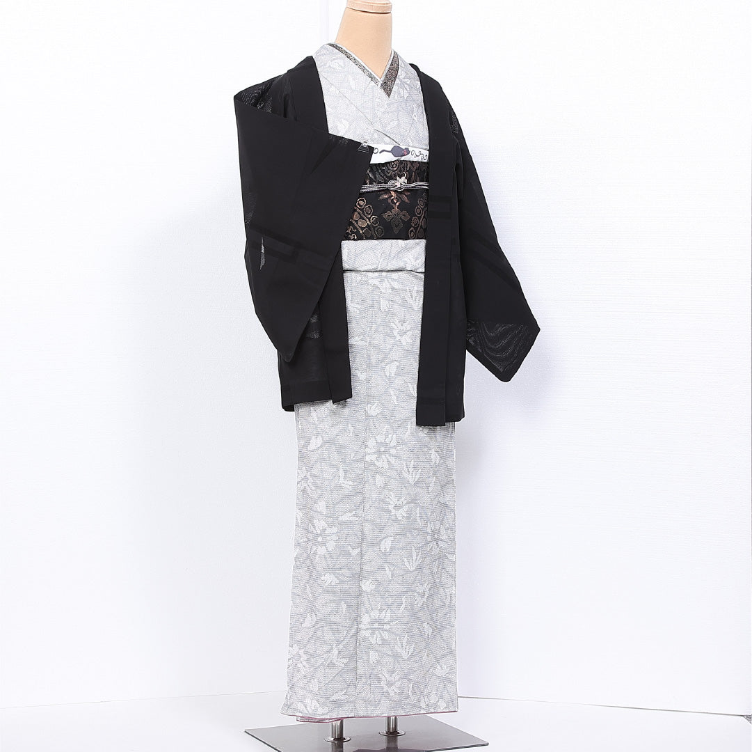 夏物 黒羽織 絽 身丈75cm 裄丈64cm 正絹 Sランク 一つ紋 (梅鉢) セミフォーマル Mサイズ 創作柄 黒系 RP 1233-11144