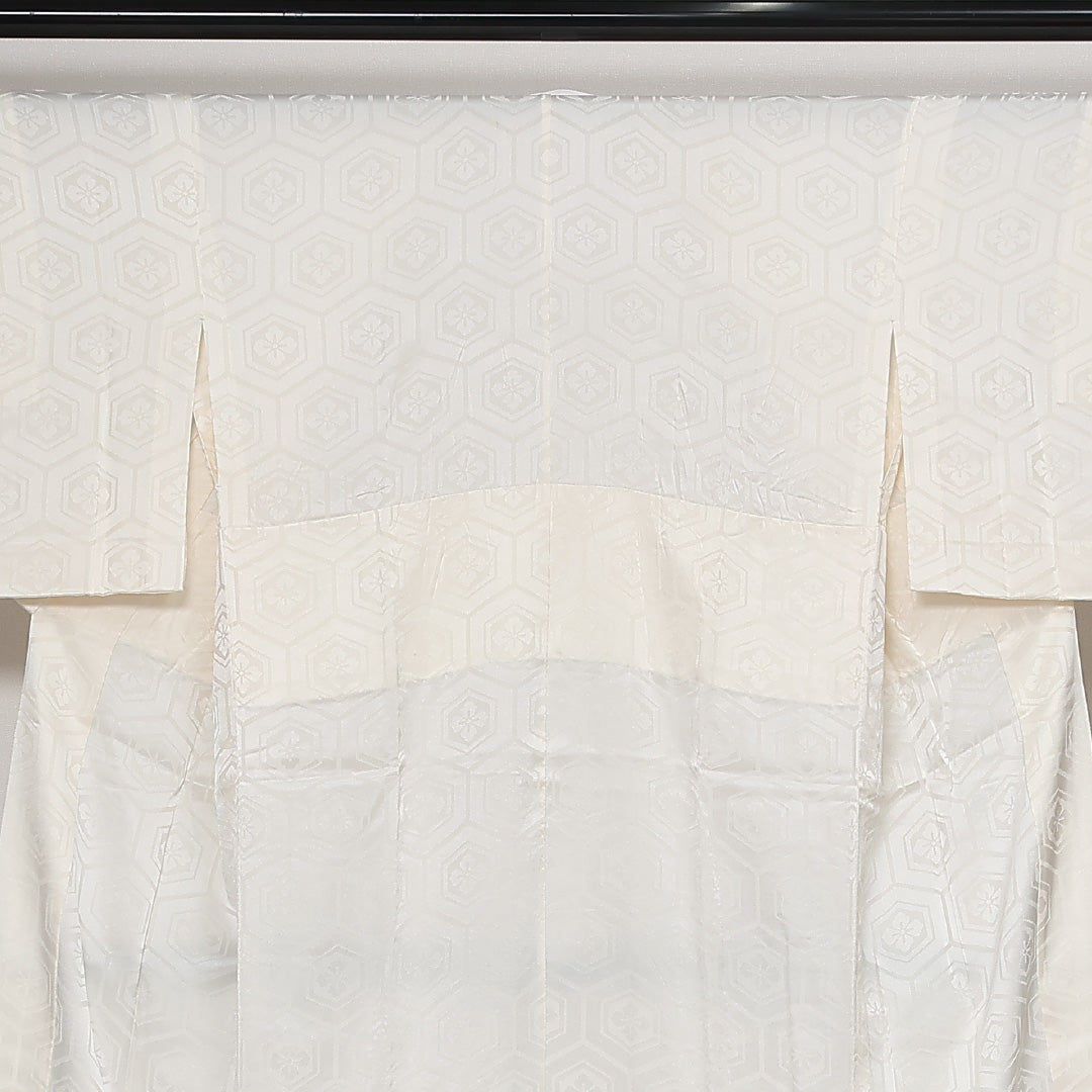 長襦袢 無双袖 身丈127cm 裄丈64cm 正絹 Aランク Mサイズ 亀甲 古典的 気品 白系 M4 1239-13439