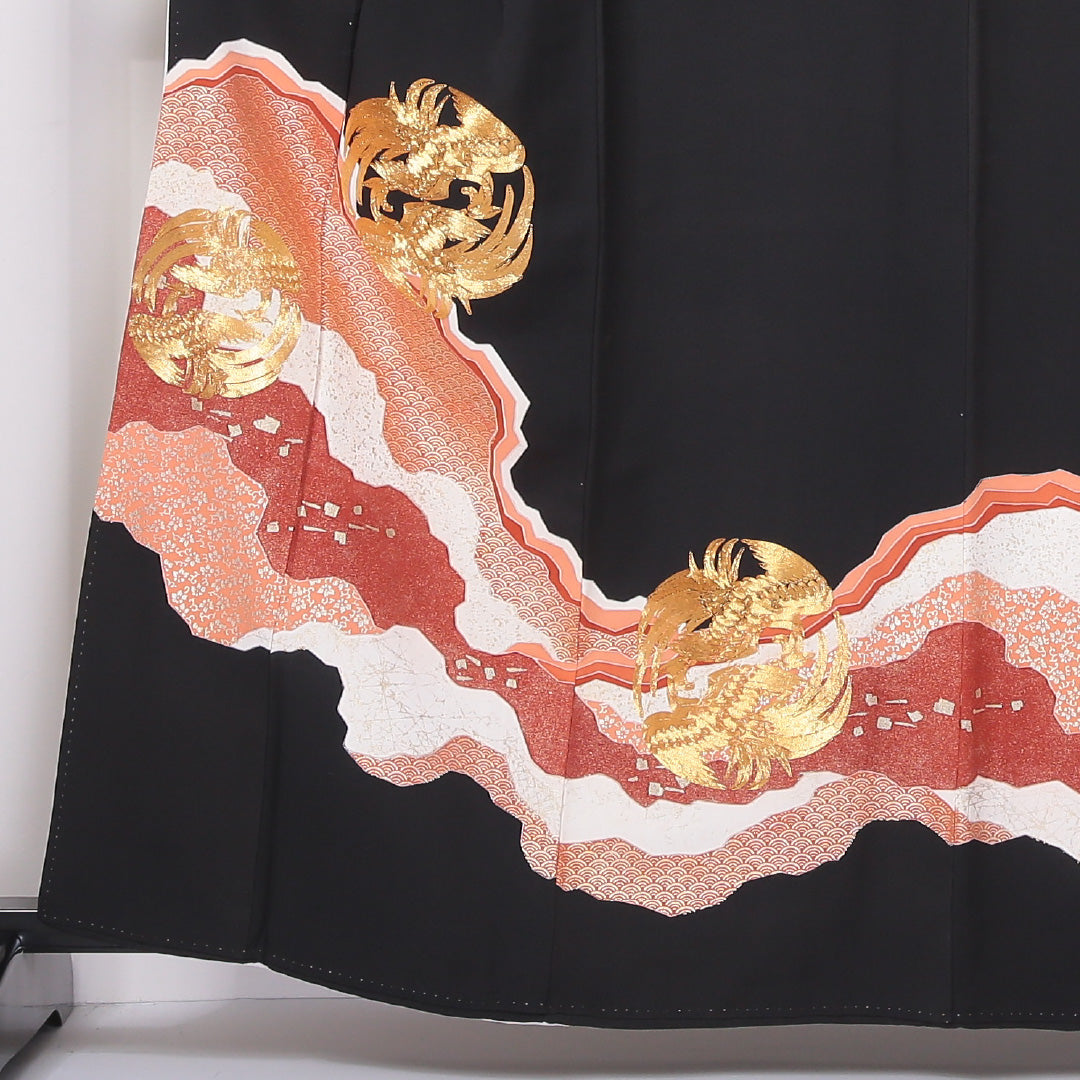 黒留袖 袷 身丈161cm 裄62cm 正絹 五つ紋 金駒刺繡 比翼仕立て 丸に剣片喰 向かい鳥 道長取り 金彩 黒系 Cランク 1211-00138
