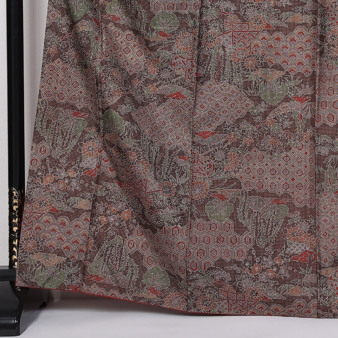 大島紬 袷 身丈165cm 裄63.5cm 正絹 吉祥文様 菊 茶系 Aランク 1216-01408