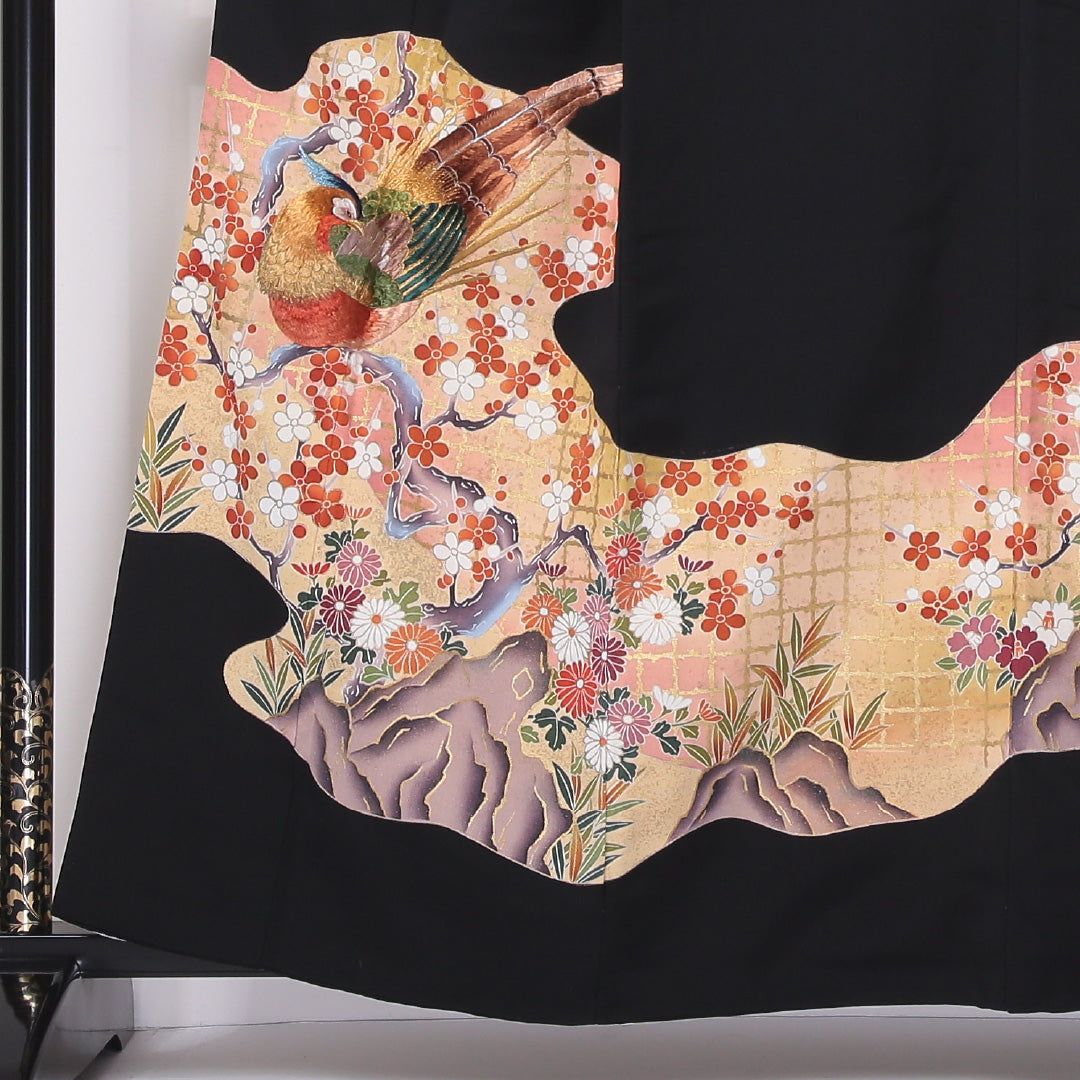 黒留袖 袷 身丈156cm 裄63cm 正絹 五つ紋 刺繍 鷲や梅 道長取り 橘 黒系 Bランク 1211-00145