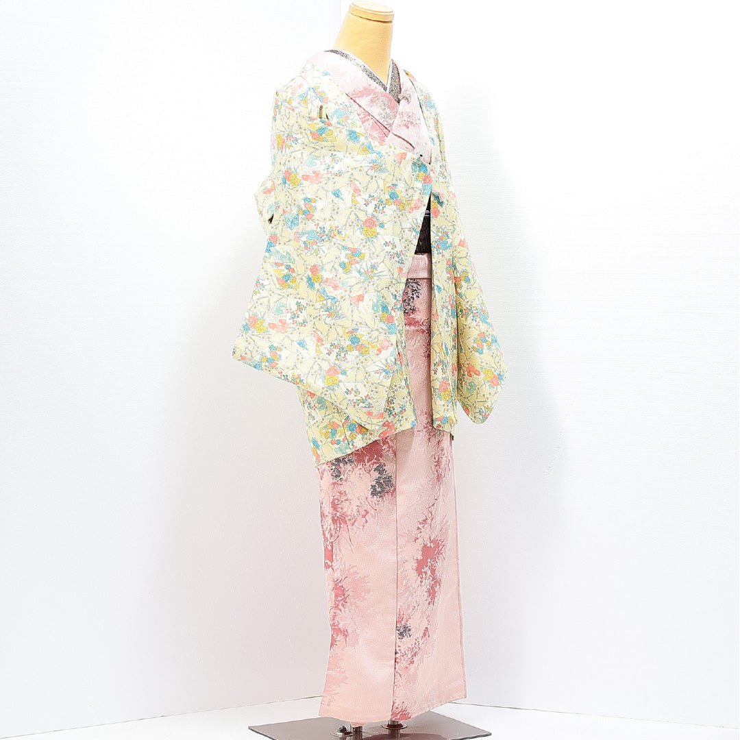 未使用品 羽織 袷 身丈82cm 裄丈62cm 正絹 Nランク カジュアル Sサイズ 紐あり しつけ糸 色紙 梅 クリーム系 RP 1232-14738
