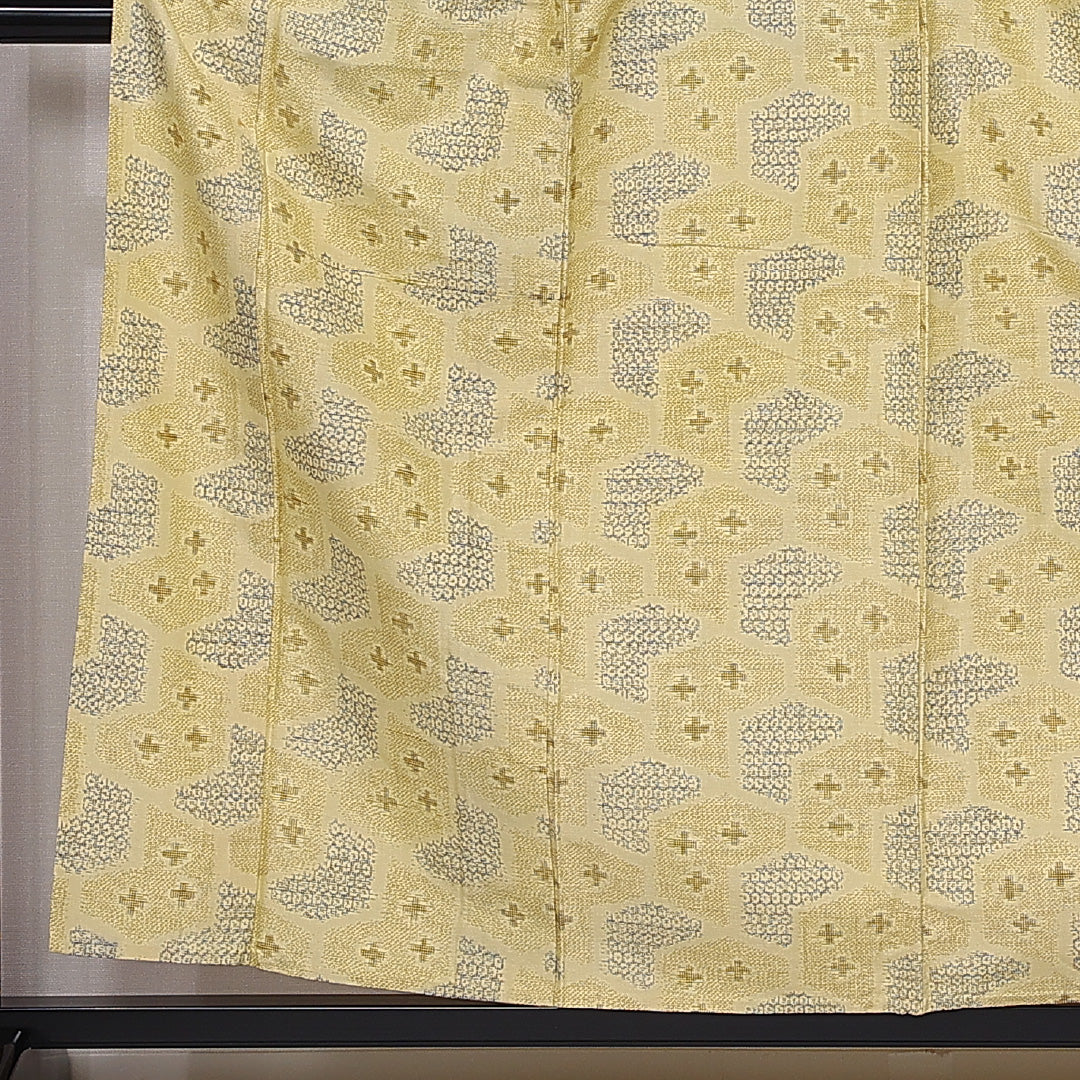 真綿紬 単衣 身丈157cm 裄丈62cm 正絹 Aランク カジュアル バチ衿 Mサイズ 亀甲 黄系 RP 1223-11367